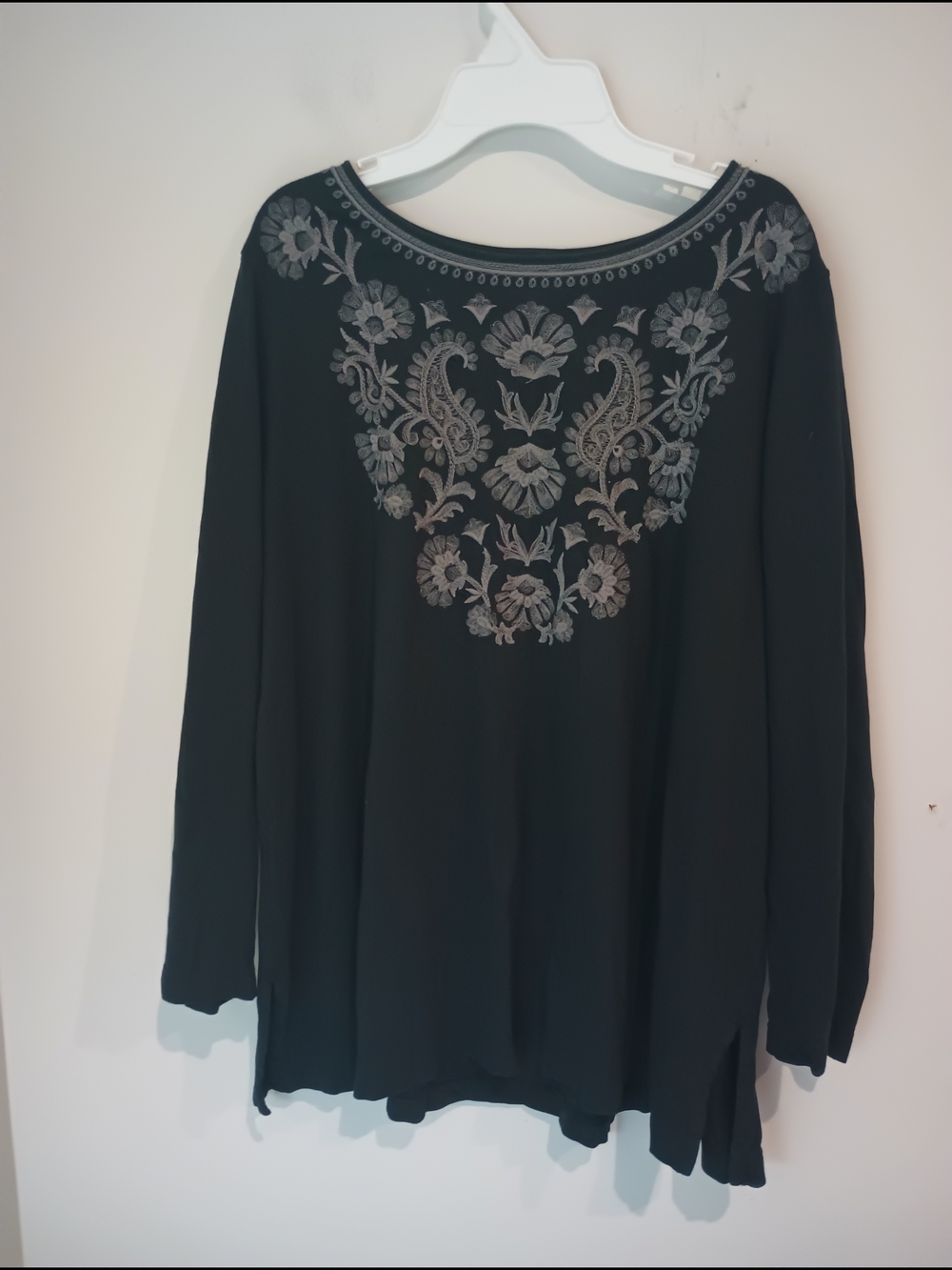 J. Jill Top XL Petite Black Cotton Modal Embroidered Floral Knit Tunic Blouse